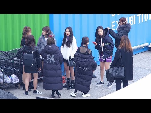 171101 TWICE (트와이스) 대기 4K 직캠 (no sound) @하나된 열정 하나된 대한민국 4K Fancam by -wA-