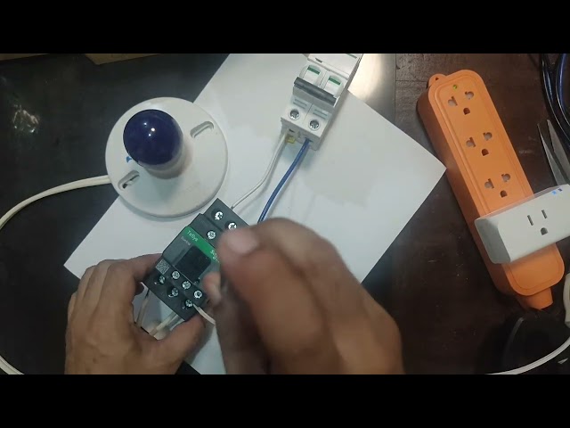 Vídeo relacionado con Schneider Electric LC1D25P7 TeSys D, Contactor, 3P AC-3, <=440 V 25 A, bobina 230 V CA