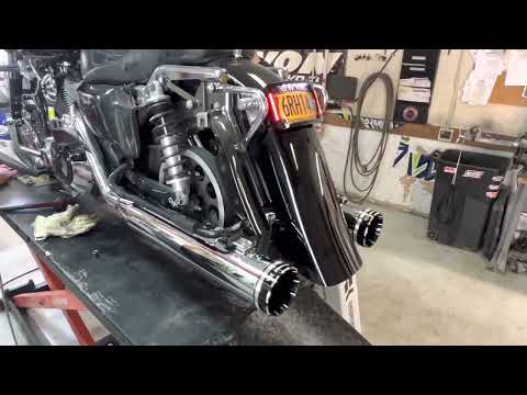 Khrome Werks 4.5” vs Cobra NH mufflers on Harley Davidson Bagger