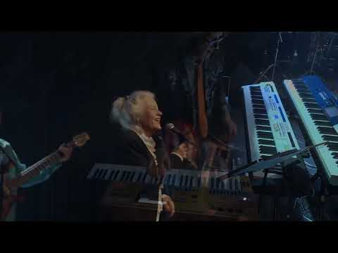 Alison MacCallum   How Long