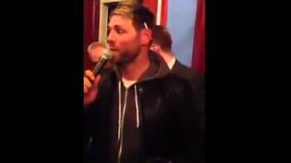 A drunk Brian McFadden sings Westlife&#39;s Uptown Girl on karaoke