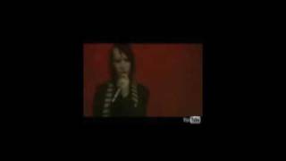 Download lagu Marilyn Manson: 'Heart Shaped Glasses' mp3