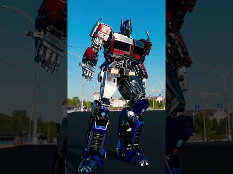 Annoy a Transformers Friend! Animation by @watcherprime #optimus #transformers #epicvoiceguy