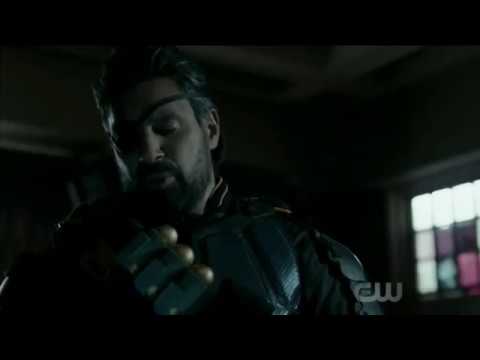 Arrow 6x05 Slade/Deathstroke getting ready to attack