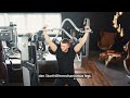 TechnoGym Vertical Traction Ausführung