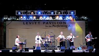 Roll Steady by Brad Thompson (live)