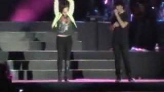 demi lovato y joe jonas - lo que soy (this is me, en español) concierto