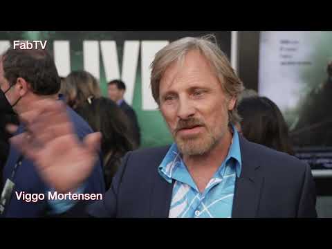 Viggo Mortensen talks about diving at the "Thirteen Lives" premiere.