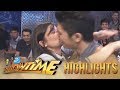 Anne Curtis Kisses Vhong Navarro It S Showtime