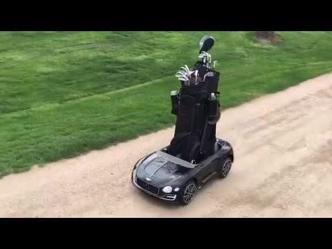 リモコン操作でゴルフキャディバッグを楽々運搬「Car Caddie RC Golf Cart」
