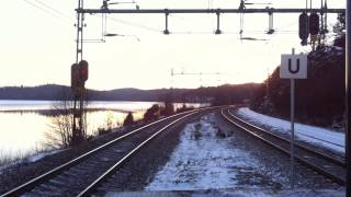 preview picture of video '[SJ] X2 Fast train from Stockholm C. to Göteborg C. passing Norsesund station.'
