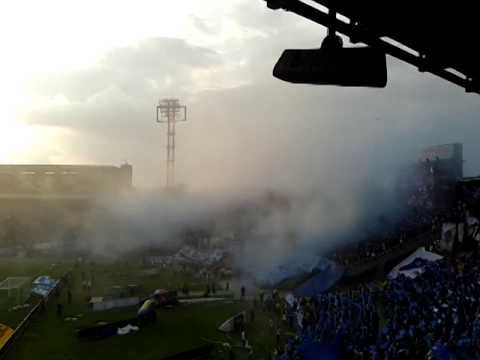 "Recibimiento Comandos Azules Millonarios vs A. Nal 9-Feb-2014" Barra: Comandos Azules &bull; Club: Millonarios
