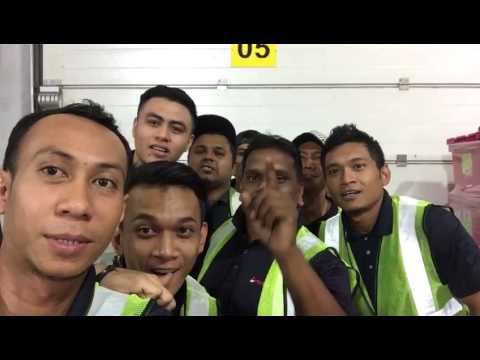 Staging kite pegang!!! With abang Munis Palabana