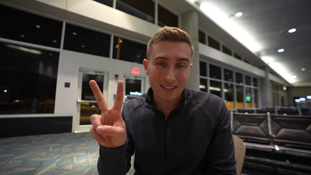 Delta Air Lines Delta Sky Club thumbnail