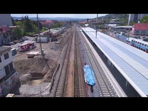 Dronem nad tratí ze Smíchova až do Radotína, 16.5.2022