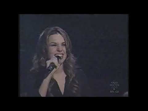 Gabrielle Destroismaisons - Pour un flirt (Michel Delpech) émission:  Je vous parle d'un temps  2002