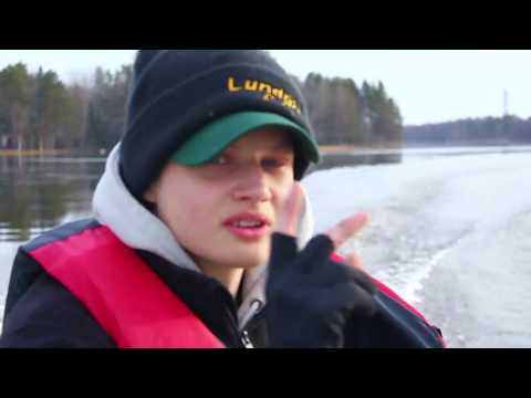 Gäddfiske i Dalälven, april 2011. Fight av 105 cm gädda! - Fight of a 41,5 inch pike!