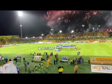 "Así se recibe al equipo de casa REAL CARTAGENA hinchada de primera" Barra: Rebelión Auriverde Norte &bull; Club: Real Cartagena