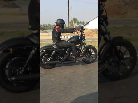 Harley Davison iron 883 2016 -Bell rogue