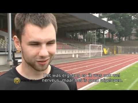 Mikolaj Lebedynski en nieuwe rugsponsor Voetbalshop.nl