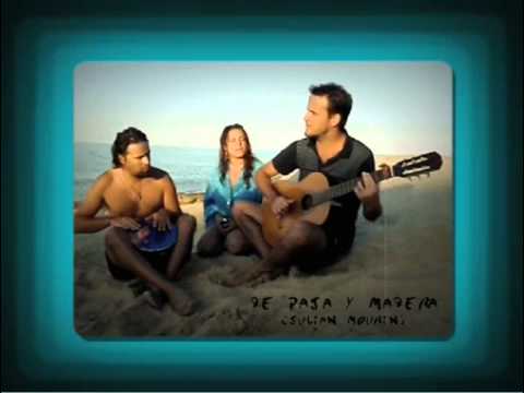 Julian Mourin - De paja y madera