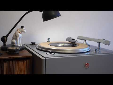 I'se A-Muggin' Part 1 / Mezz Mezzrow and his Swing Band