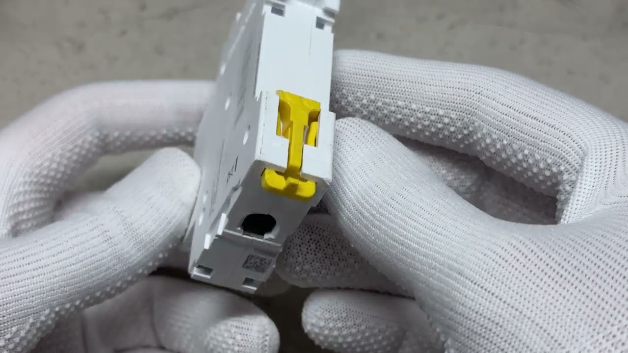 Автоматический выключатель 2P 16А В Resi9 Schneider Electric R9F02116