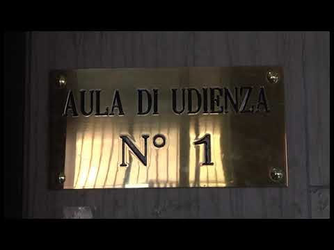 BOTTE E VIOLENZA PER UN BICCHIERE NEGATO, TRE AVVISI DI GARANZIA PER LA RISSA A PRATOLA