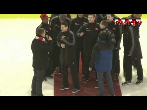 PASY.TV: Cracovia prezentuje nowych czyli piłkarze na lodzie