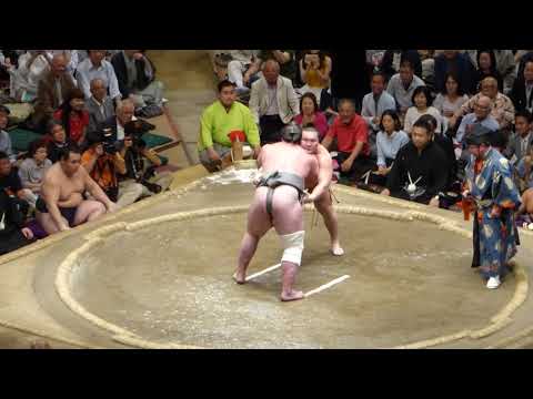 Sekiwake Tochinoshin (12-0) - Yokozuna Hakuho (10-2) , Sumo : Natsubasho '18