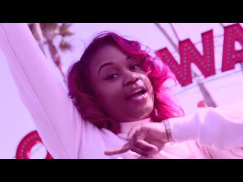 Kay Bellz - Im Still High