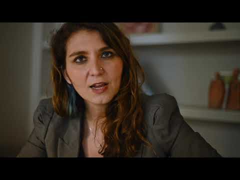 Πεθαίνοντας για ένα διαζύγιο trailer