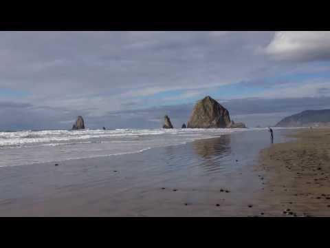 A perfect February afternoon at Cannon Beach in Oregon