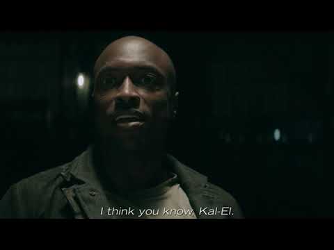 Superman faces Captain Luthor