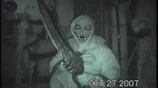preview picture of video 'Castle Dread Haunted House 2007 Part 2'