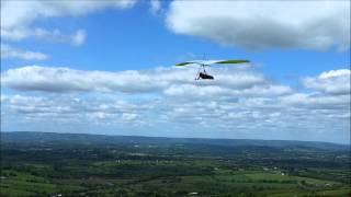 preview picture of video 'Hang Gliding Mt Leinster Ireland'