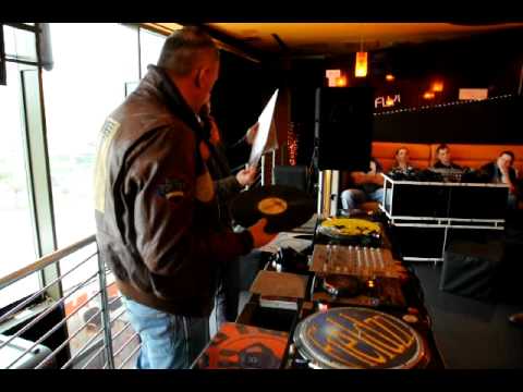 Dj Akademija 2010 - Povijest glazbe ( Vinyli )