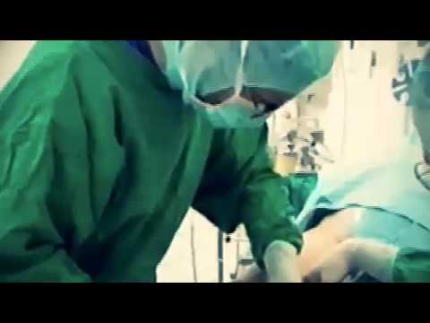 Unter keinen inneren Erkrankungen Rückenschmerzen niedriger Osteochondrose der Nackenkissen auf einem Bett
