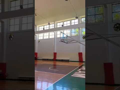 Es realmente espectacular la cancha de basketball de la universidad de #lamatanza #shorts #bsas