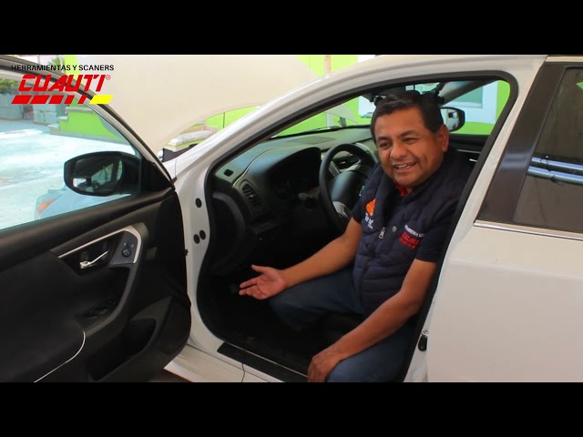 Vídeo relacionado con Cable de alimentación OBD automático con clip de conector de ahorro de memoria con pantalla de voltaje digital para preservar la configuración del coche durante el proceso de reemplazo de la batería