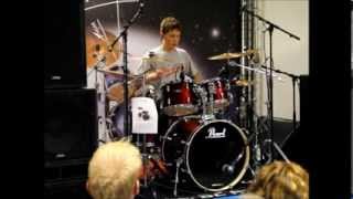 preview picture of video 'Harold Pieper - Playing YYZ originally performed by Rush (drum cover)'