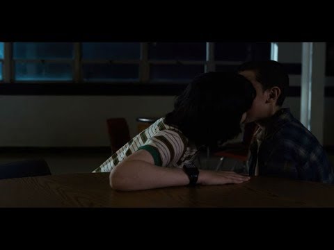 Stranger Things 1x08 "Mike and Eleven kiss" scene
