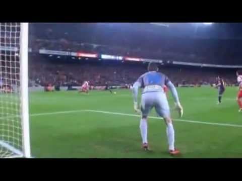 Golazo de Adriano - Barcelona VS At. Madrid - 16/12/2012