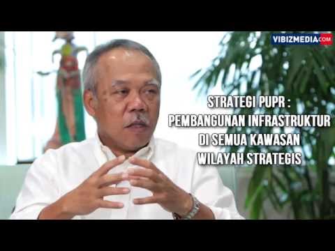 Wanita senang berhubungan Foto wanita Excited