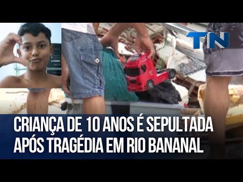 Criança de 10 anos é sepultada após tragédia em Rio Bananal