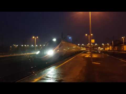 ED250-016 jako EIP z Rzeszowa Gł. do Gdyni Gł. odjeżdża z dworca Rzeszów Główny 21.02.2017