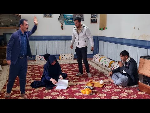 Abbas secretly leaves the house and goes to Shakeel to make a deal.