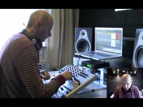 DJ Martijn Kuilema, creative DJ set with Ableton Live 8