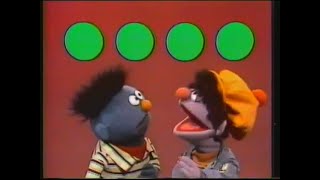 Classic Sesame Street - Beep (album version)