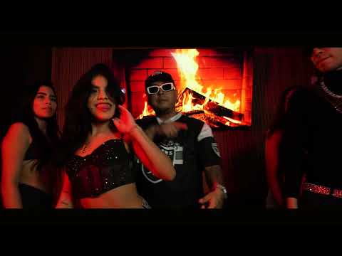 Mike Suena Nitido  and Aldair Vasquez 